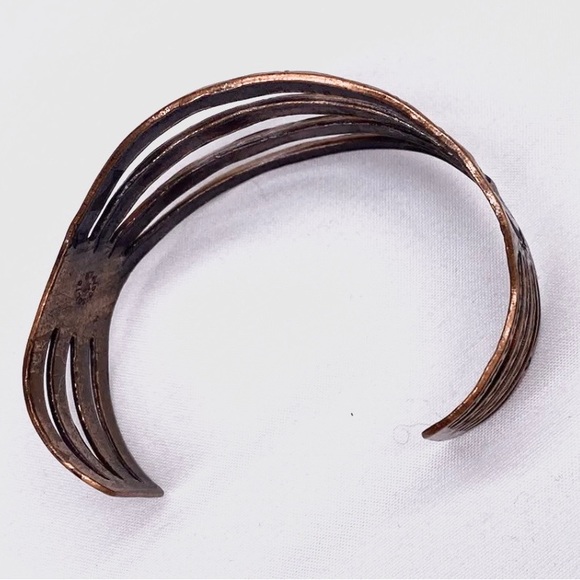 🥃 Signed, 1940s Old Pawn Vintage Navajo Stamped 💯 Copper Cuff - Picture 5 of 7